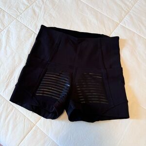 Lululemon Rogue Renegade High Rise Biker Shorts